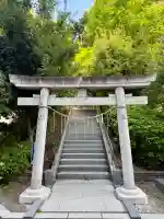 十二神社の{uncategorized: "未分類", other: "その他", undefined: "問題あり", building: "その他建物", grave: "お墓", sacred_gate: "鳥居", guardian: "狛犬", statue: "像", buddha: "仏像", history: "歴史", nature: "自然", garden: "庭園", animal: "動物", pagoda: "塔", temizu: "手水舎", mountain_gate: "山門・神門", sanctuary: "本殿・本堂", subordinate: "末社・摂社", art: "芸術", scenery: "景色", jizo: "地蔵", ema: "絵馬", goshuin: "御朱印", omikuji: "おみくじ", items: "授与品その他", amulet: "お守り", goshuincho: "御朱印帳", eats: "食事", festival: "お祭り", votive_dance: "神楽", shichigosan: "七五三参", wedding: "結婚式", experience: "体験その他", initially: "初詣", around: "周辺", anti_infection: "感染症対策"}