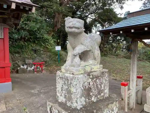 稲荷神社の狛犬