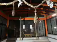 峯本稲荷神社の{uncategorized: "未分類", other: "その他", undefined: "問題あり", building: "その他建物", grave: "お墓", sacred_gate: "鳥居", guardian: "狛犬", statue: "像", buddha: "仏像", history: "歴史", nature: "自然", garden: "庭園", animal: "動物", pagoda: "塔", temizu: "手水舎", mountain_gate: "山門・神門", sanctuary: "本殿・本堂", subordinate: "末社・摂社", art: "芸術", scenery: "景色", jizo: "地蔵", ema: "絵馬", goshuin: "御朱印", omikuji: "おみくじ", items: "授与品その他", amulet: "お守り", goshuincho: "御朱印帳", eats: "食事", festival: "お祭り", votive_dance: "神楽", shichigosan: "七五三参", wedding: "結婚式", experience: "体験その他", initially: "初詣", around: "周辺", anti_infection: "感染症対策"}