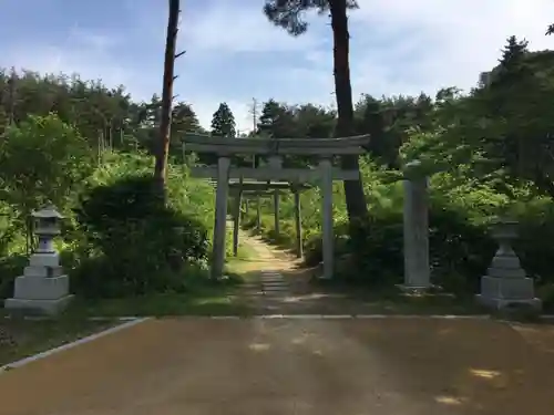 彌彦神社の鳥居