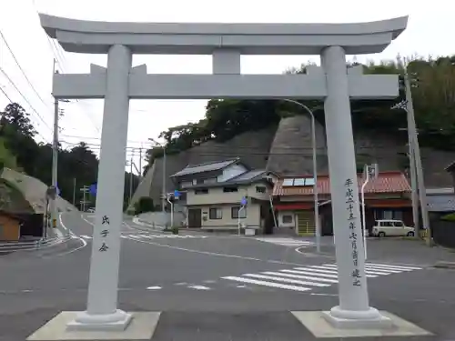 由良比女神社の鳥居