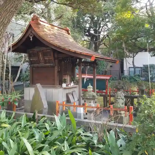 駒止稲荷神社の末社・摂社
