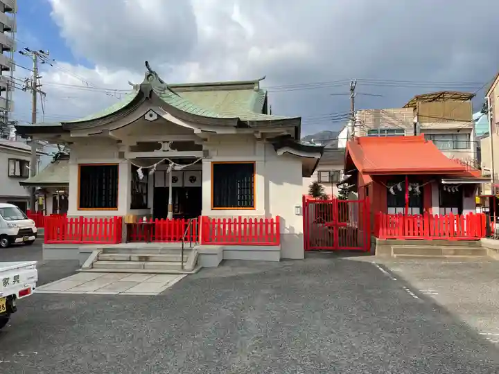 中村八幡神社の本殿・本堂