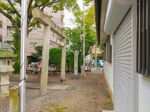 西町神社の鳥居