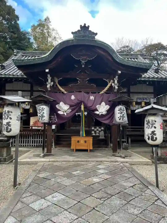 郡山八幡神社の{uncategorized: "未分類", other: "その他", undefined: "問題あり", building: "その他建物", grave: "お墓", sacred_gate: "鳥居", guardian: "狛犬", statue: "像", buddha: "仏像", history: "歴史", nature: "自然", garden: "庭園", animal: "動物", pagoda: "塔", temizu: "手水舎", mountain_gate: "山門・神門", sanctuary: "本殿・本堂", subordinate: "末社・摂社", art: "芸術", scenery: "景色", jizo: "地蔵", ema: "絵馬", goshuin: "御朱印", omikuji: "おみくじ", items: "授与品その他", amulet: "お守り", goshuincho: "御朱印帳", eats: "食事", festival: "お祭り", votive_dance: "神楽", shichigosan: "七五三参", wedding: "結婚式", experience: "体験その他", initially: "初詣", around: "周辺", anti_infection: "感染症対策"}