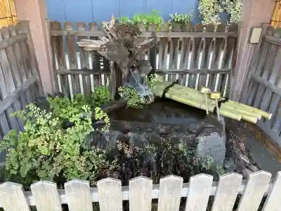 日枝大神社の{uncategorized: "未分類", other: "その他", undefined: "問題あり", building: "その他建物", grave: "お墓", sacred_gate: "鳥居", guardian: "狛犬", statue: "像", buddha: "仏像", history: "歴史", nature: "自然", garden: "庭園", animal: "動物", pagoda: "塔", temizu: "手水舎", mountain_gate: "山門・神門", sanctuary: "本殿・本堂", subordinate: "末社・摂社", art: "芸術", scenery: "景色", jizo: "地蔵", ema: "絵馬", goshuin: "御朱印", omikuji: "おみくじ", items: "授与品その他", amulet: "お守り", goshuincho: "御朱印帳", eats: "食事", festival: "お祭り", votive_dance: "神楽", shichigosan: "七五三参", wedding: "結婚式", experience: "体験その他", initially: "初詣", around: "周辺", anti_infection: "感染症対策"}