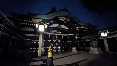 穴八幡宮の本殿・本堂