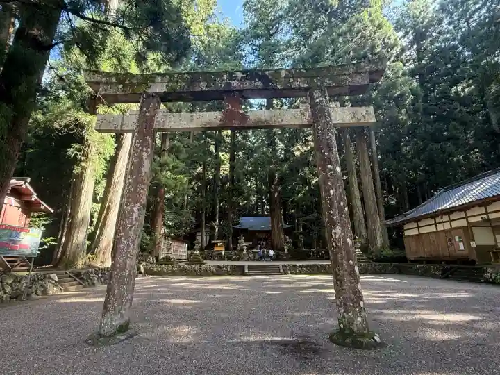 室生龍穴神社(奈良県)