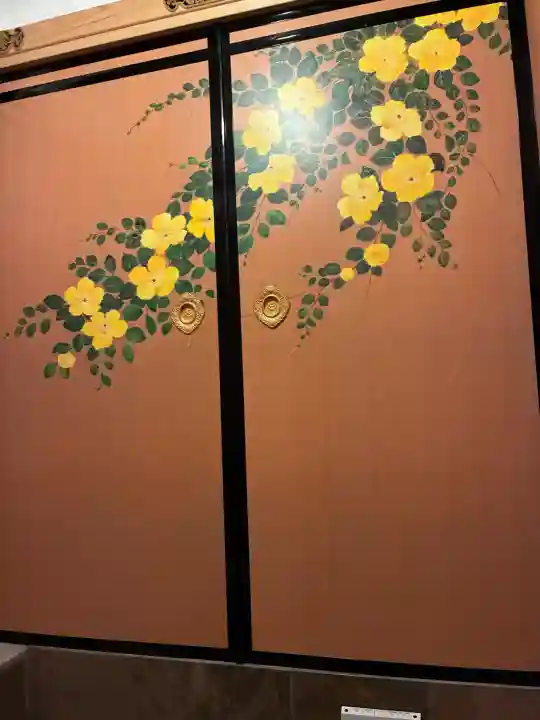 大杉神社の{uncategorized: "未分類", other: "その他", undefined: "問題あり", building: "その他建物", grave: "お墓", sacred_gate: "鳥居", guardian: "狛犬", statue: "像", buddha: "仏像", history: "歴史", nature: "自然", garden: "庭園", animal: "動物", pagoda: "塔", temizu: "手水舎", mountain_gate: "山門・神門", sanctuary: "本殿・本堂", subordinate: "末社・摂社", art: "芸術", scenery: "景色", jizo: "地蔵", ema: "絵馬", goshuin: "御朱印", omikuji: "おみくじ", items: "授与品その他", amulet: "お守り", goshuincho: "御朱印帳", eats: "食事", festival: "お祭り", votive_dance: "神楽", shichigosan: "七五三参", wedding: "結婚式", experience: "体験その他", initially: "初詣", around: "周辺", anti_infection: "感染症対策"}