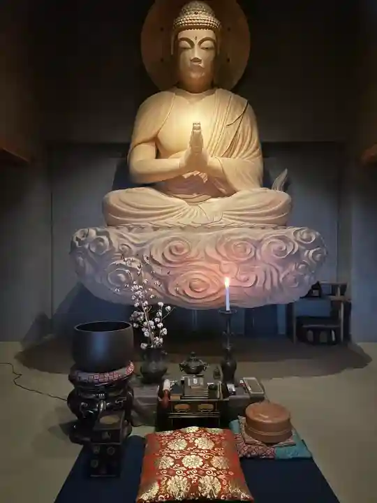 仙行寺の{uncategorized: "未分類", other: "その他", undefined: "問題あり", building: "その他建物", grave: "お墓", sacred_gate: "鳥居", guardian: "狛犬", statue: "像", buddha: "仏像", history: "歴史", nature: "自然", garden: "庭園", animal: "動物", pagoda: "塔", temizu: "手水舎", mountain_gate: "山門・神門", sanctuary: "本殿・本堂", subordinate: "末社・摂社", art: "芸術", scenery: "景色", jizo: "地蔵", ema: "絵馬", goshuin: "御朱印", omikuji: "おみくじ", items: "授与品その他", amulet: "お守り", goshuincho: "御朱印帳", eats: "食事", festival: "お祭り", votive_dance: "神楽", shichigosan: "七五三参", wedding: "結婚式", experience: "体験その他", initially: "初詣", around: "周辺", anti_infection: "感染症対策"}