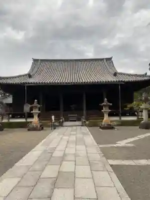 道成寺の本殿・本堂