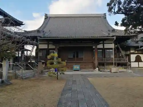 光照院の本殿・本堂