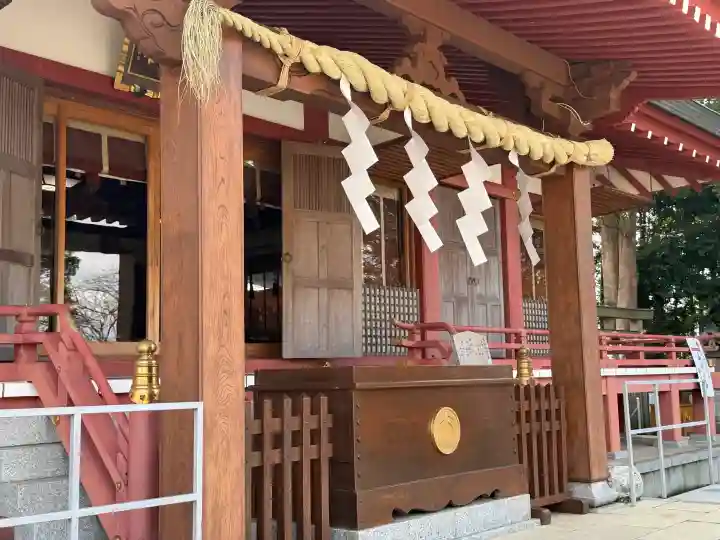 千勝神社の{uncategorized: "未分類", other: "その他", undefined: "問題あり", building: "その他建物", grave: "お墓", sacred_gate: "鳥居", guardian: "狛犬", statue: "像", buddha: "仏像", history: "歴史", nature: "自然", garden: "庭園", animal: "動物", pagoda: "塔", temizu: "手水舎", mountain_gate: "山門・神門", sanctuary: "本殿・本堂", subordinate: "末社・摂社", art: "芸術", scenery: "景色", jizo: "地蔵", ema: "絵馬", goshuin: "御朱印", omikuji: "おみくじ", items: "授与品その他", amulet: "お守り", goshuincho: "御朱印帳", eats: "食事", festival: "お祭り", votive_dance: "神楽", shichigosan: "七五三参", wedding: "結婚式", experience: "体験その他", initially: "初詣", around: "周辺", anti_infection: "感染症対策"}