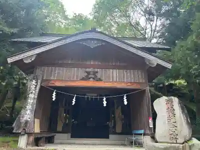 大室八幡神社の{uncategorized: "未分類", other: "その他", undefined: "問題あり", building: "その他建物", grave: "お墓", sacred_gate: "鳥居", guardian: "狛犬", statue: "像", buddha: "仏像", history: "歴史", nature: "自然", garden: "庭園", animal: "動物", pagoda: "塔", temizu: "手水舎", mountain_gate: "山門・神門", sanctuary: "本殿・本堂", subordinate: "末社・摂社", art: "芸術", scenery: "景色", jizo: "地蔵", ema: "絵馬", goshuin: "御朱印", omikuji: "おみくじ", items: "授与品その他", amulet: "お守り", goshuincho: "御朱印帳", eats: "食事", festival: "お祭り", votive_dance: "神楽", shichigosan: "七五三参", wedding: "結婚式", experience: "体験その他", initially: "初詣", around: "周辺", anti_infection: "感染症対策"}