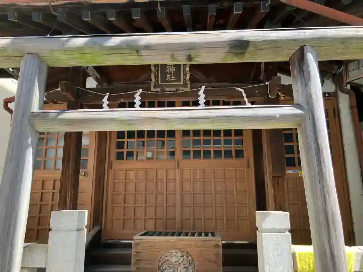 千代田神社の{uncategorized: "未分類", other: "その他", undefined: "問題あり", building: "その他建物", grave: "お墓", sacred_gate: "鳥居", guardian: "狛犬", statue: "像", buddha: "仏像", history: "歴史", nature: "自然", garden: "庭園", animal: "動物", pagoda: "塔", temizu: "手水舎", mountain_gate: "山門・神門", sanctuary: "本殿・本堂", subordinate: "末社・摂社", art: "芸術", scenery: "景色", jizo: "地蔵", ema: "絵馬", goshuin: "御朱印", omikuji: "おみくじ", items: "授与品その他", amulet: "お守り", goshuincho: "御朱印帳", eats: "食事", festival: "お祭り", votive_dance: "神楽", shichigosan: "七五三参", wedding: "結婚式", experience: "体験その他", initially: "初詣", around: "周辺", anti_infection: "感染症対策"}