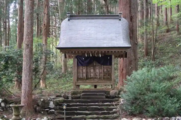 雄山神社中宮祈願殿(富山県)