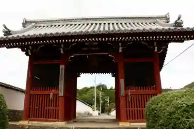 神積寺の山門・神門