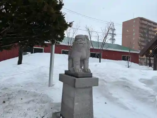 新川皇大神社の狛犬