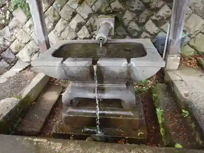 矢彦神社の手水舎
