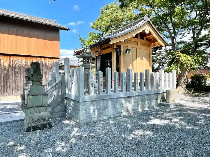 高嶋神社の本殿