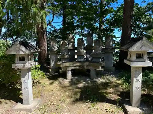 網走神社の像