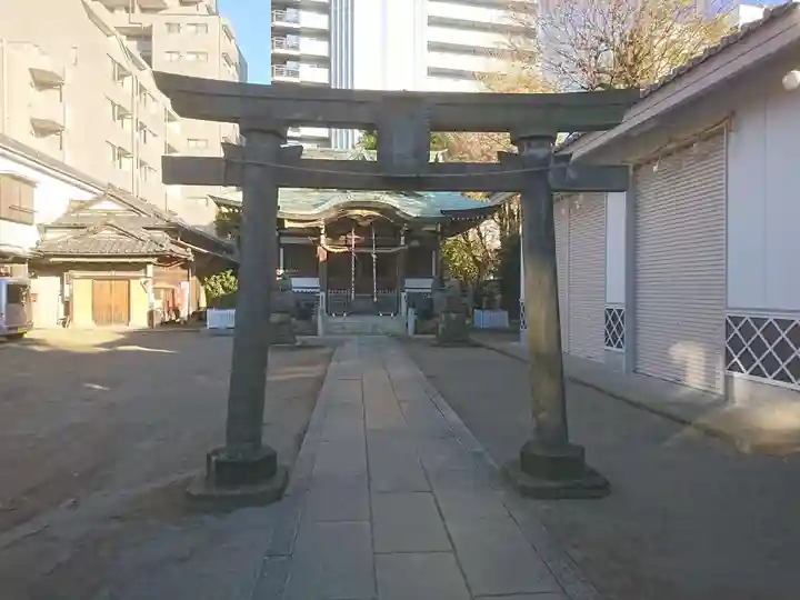 綾瀬稲荷神社の鳥居