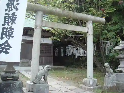 白旗神社(西御門)の鳥居