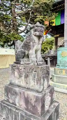 成田山新勝寺の狛犬