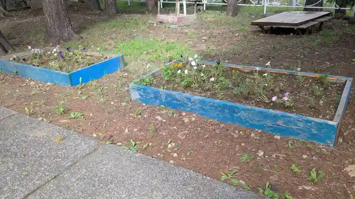 花岡神社の庭園