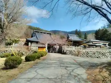 見本寺の本殿・本堂