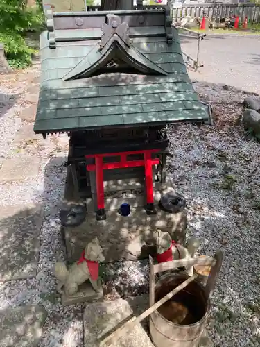 澤蔵司稲荷（慈眼院）の末社・摂社