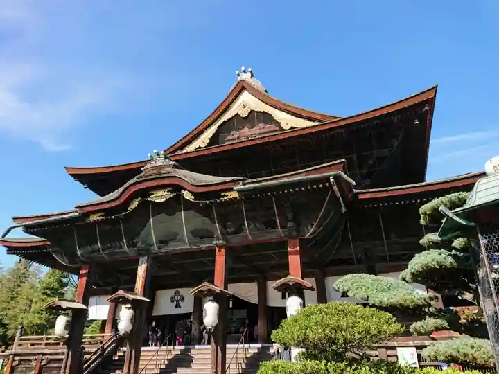 善光寺の本殿・本堂
