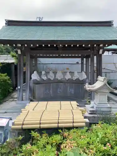 八浄寺の像