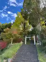 天照神社の{uncategorized: "未分類", other: "その他", undefined: "問題あり", building: "その他建物", grave: "お墓", sacred_gate: "鳥居", guardian: "狛犬", statue: "像", buddha: "仏像", history: "歴史", nature: "自然", garden: "庭園", animal: "動物", pagoda: "塔", temizu: "手水舎", mountain_gate: "山門・神門", sanctuary: "本殿・本堂", subordinate: "末社・摂社", art: "芸術", scenery: "景色", jizo: "地蔵", ema: "絵馬", goshuin: "御朱印", omikuji: "おみくじ", items: "授与品その他", amulet: "お守り", goshuincho: "御朱印帳", eats: "食事", festival: "お祭り", votive_dance: "神楽", shichigosan: "七五三参", wedding: "結婚式", experience: "体験その他", initially: "初詣", around: "周辺", anti_infection: "感染症対策"}