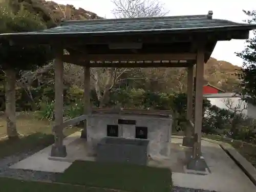 洲宮神社の手水舎