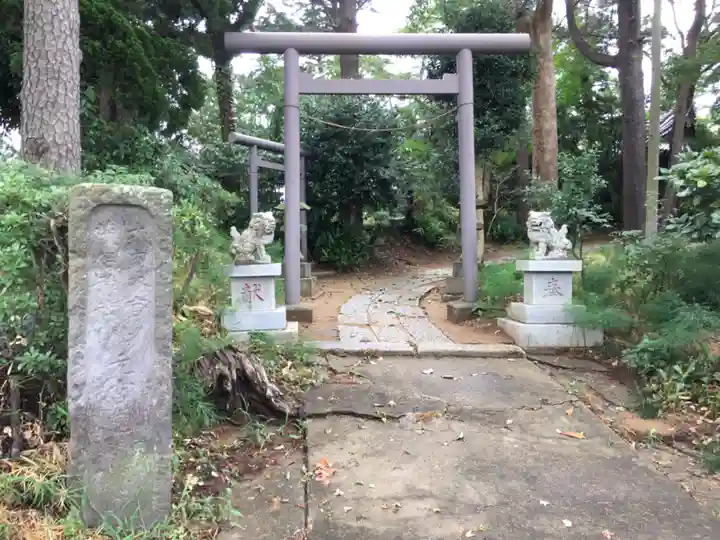 茂侶神社の鳥居