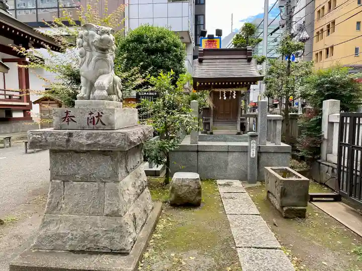 柏神社の末社・摂社