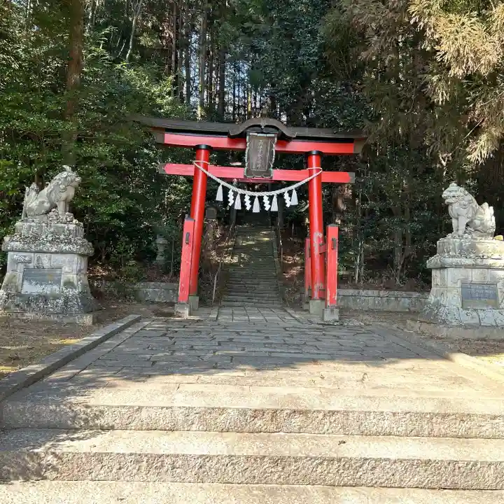 菅船神社の{uncategorized: "未分類", other: "その他", undefined: "問題あり", building: "その他建物", grave: "お墓", sacred_gate: "鳥居", guardian: "狛犬", statue: "像", buddha: "仏像", history: "歴史", nature: "自然", garden: "庭園", animal: "動物", pagoda: "塔", temizu: "手水舎", mountain_gate: "山門・神門", sanctuary: "本殿・本堂", subordinate: "末社・摂社", art: "芸術", scenery: "景色", jizo: "地蔵", ema: "絵馬", goshuin: "御朱印", omikuji: "おみくじ", items: "授与品その他", amulet: "お守り", goshuincho: "御朱印帳", eats: "食事", festival: "お祭り", votive_dance: "神楽", shichigosan: "七五三参", wedding: "結婚式", experience: "体験その他", initially: "初詣", around: "周辺", anti_infection: "感染症対策"}