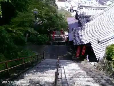 金剛宝寺（紀三井寺）の{uncategorized: "未分類", other: "その他", undefined: "問題あり", building: "その他建物", grave: "お墓", sacred_gate: "鳥居", guardian: "狛犬", statue: "像", buddha: "仏像", history: "歴史", nature: "自然", garden: "庭園", animal: "動物", pagoda: "塔", temizu: "手水舎", mountain_gate: "山門・神門", sanctuary: "本殿・本堂", subordinate: "末社・摂社", art: "芸術", scenery: "景色", jizo: "地蔵", ema: "絵馬", goshuin: "御朱印", omikuji: "おみくじ", items: "授与品その他", amulet: "お守り", goshuincho: "御朱印帳", eats: "食事", festival: "お祭り", votive_dance: "神楽", shichigosan: "七五三参", wedding: "結婚式", experience: "体験その他", initially: "初詣", around: "周辺", anti_infection: "感染症対策"}