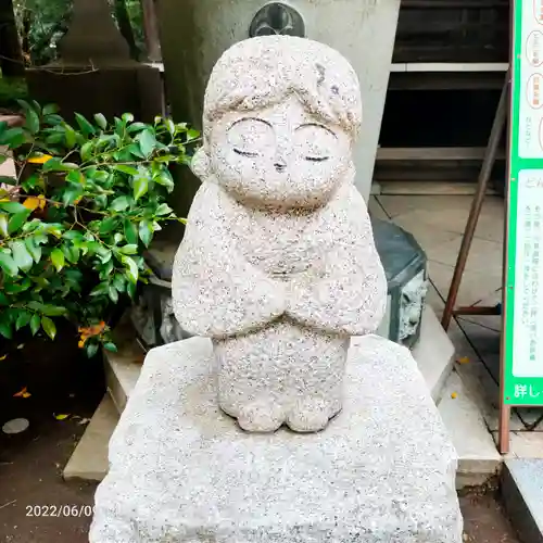 小平神明宮の像