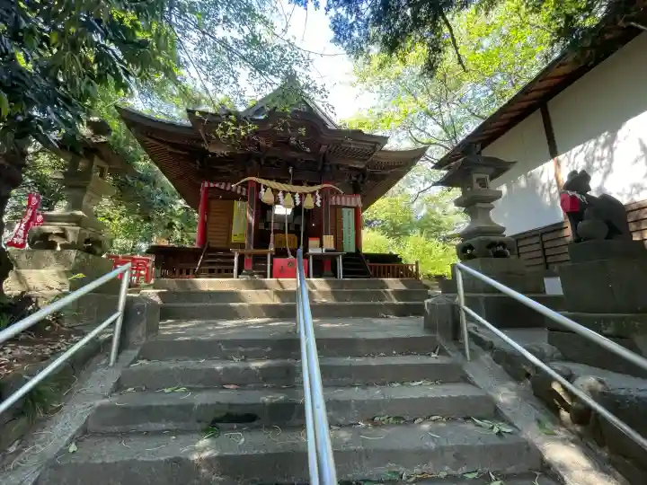 烏子稲荷神社の{uncategorized: "未分類", other: "その他", undefined: "問題あり", building: "その他建物", grave: "お墓", sacred_gate: "鳥居", guardian: "狛犬", statue: "像", buddha: "仏像", history: "歴史", nature: "自然", garden: "庭園", animal: "動物", pagoda: "塔", temizu: "手水舎", mountain_gate: "山門・神門", sanctuary: "本殿・本堂", subordinate: "末社・摂社", art: "芸術", scenery: "景色", jizo: "地蔵", ema: "絵馬", goshuin: "御朱印", omikuji: "おみくじ", items: "授与品その他", amulet: "お守り", goshuincho: "御朱印帳", eats: "食事", festival: "お祭り", votive_dance: "神楽", shichigosan: "七五三参", wedding: "結婚式", experience: "体験その他", initially: "初詣", around: "周辺", anti_infection: "感染症対策"}