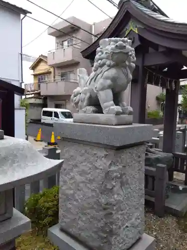 神楽坂若宮八幡神社の狛犬