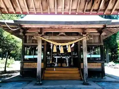 健男霜凝日子神社の本殿