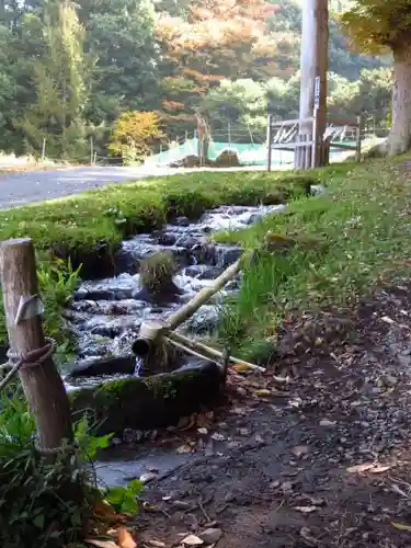 諏訪大社上社前宮の手水舎