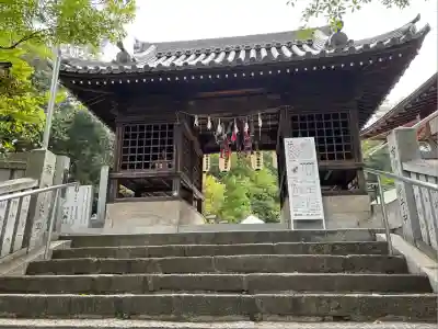 艮神社の山門・神門