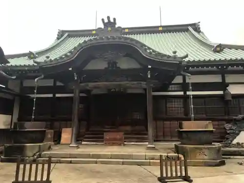 正覚寺の本殿・本堂