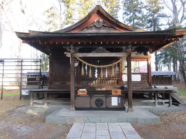 筑摩神社の本殿・本堂