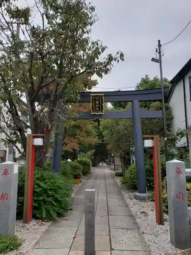 八幡神社の鳥居