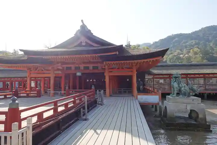 厳島神社(広島県)