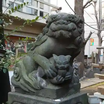 稲荷鬼王神社の狛犬